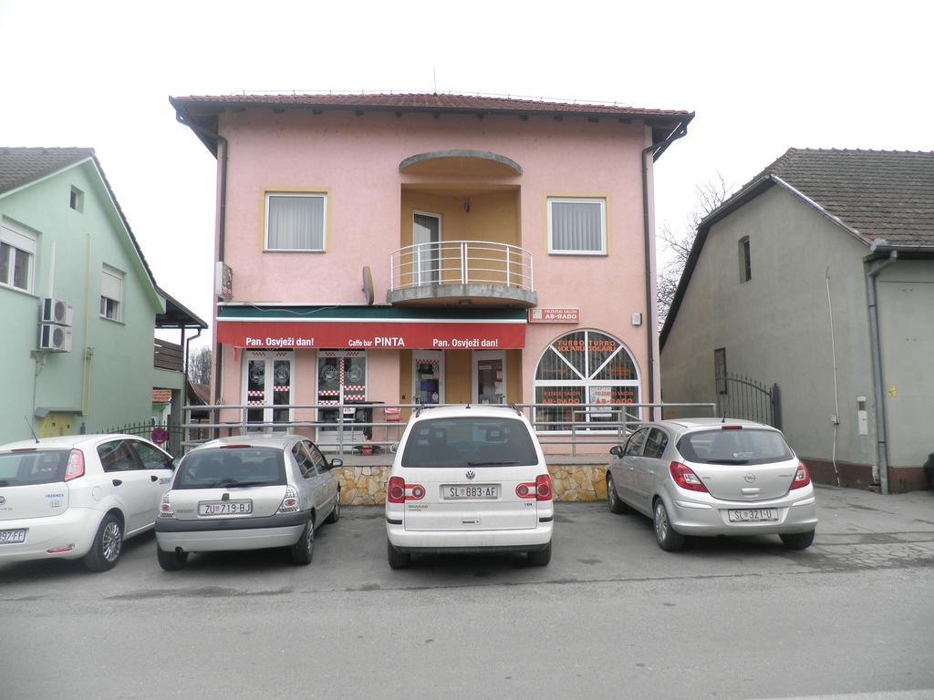 Guest House Pinta Slatina  Extérieur photo